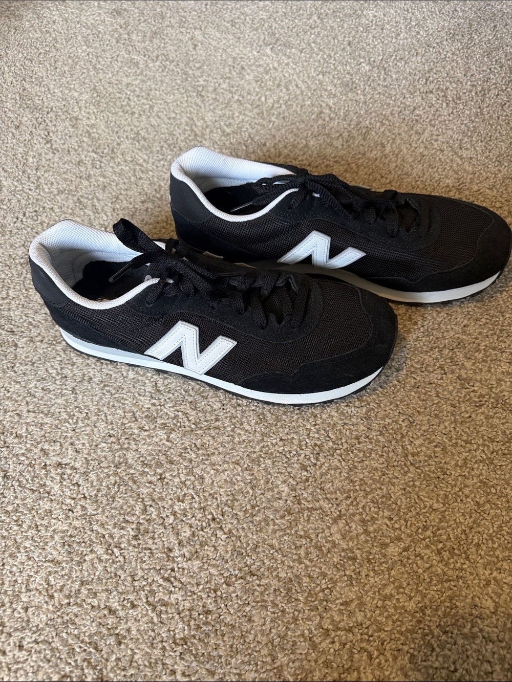 New Balance Men's Black and White Low-Top Sneakers